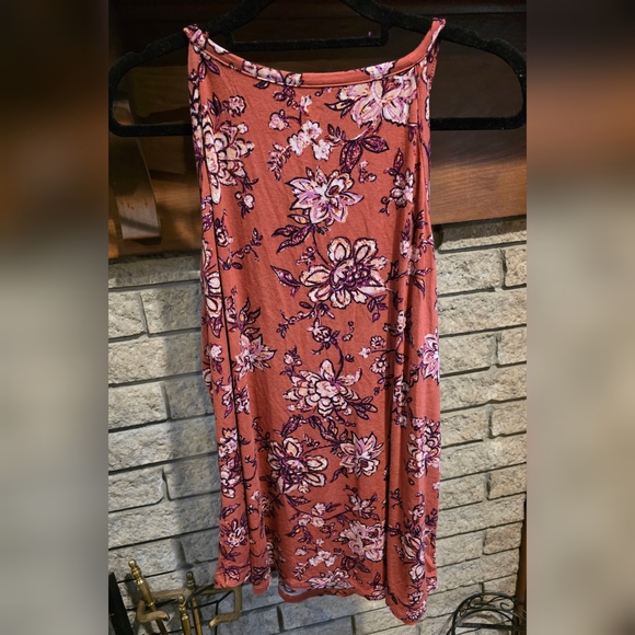Maurices Floral Rust Women's Tank Top - Picture 3 of 3